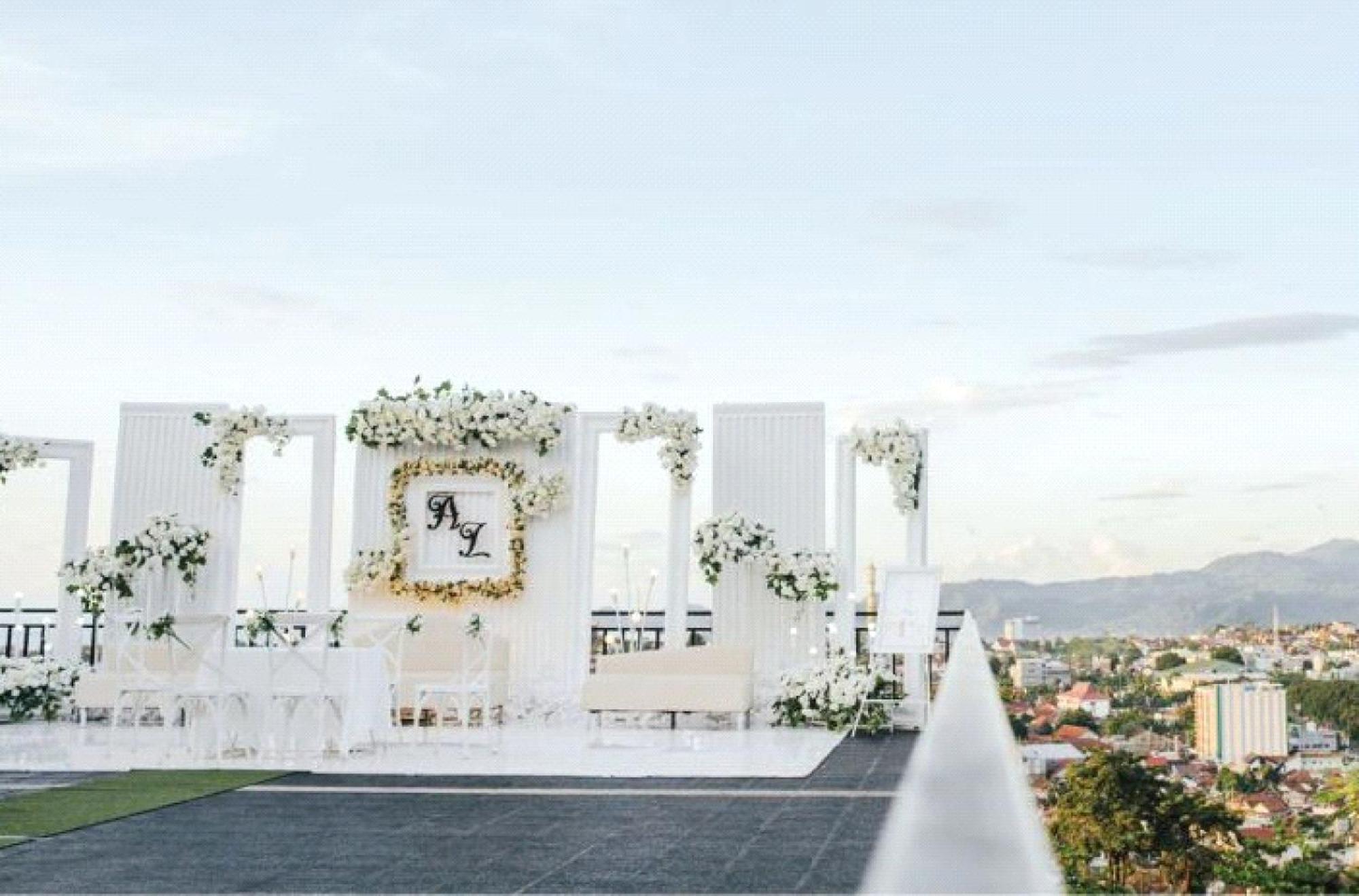Holiday Inn Lampung Bukit Randu By Ihg Bandar Lampung Exteriör bild