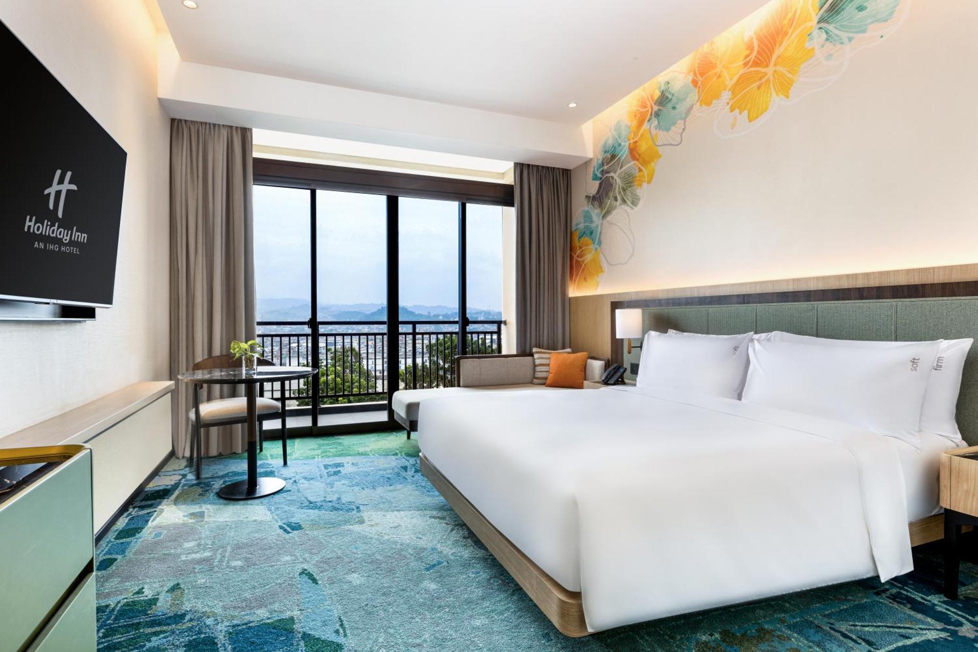 Holiday Inn Lampung Bukit Randu By Ihg Bandar Lampung Exteriör bild