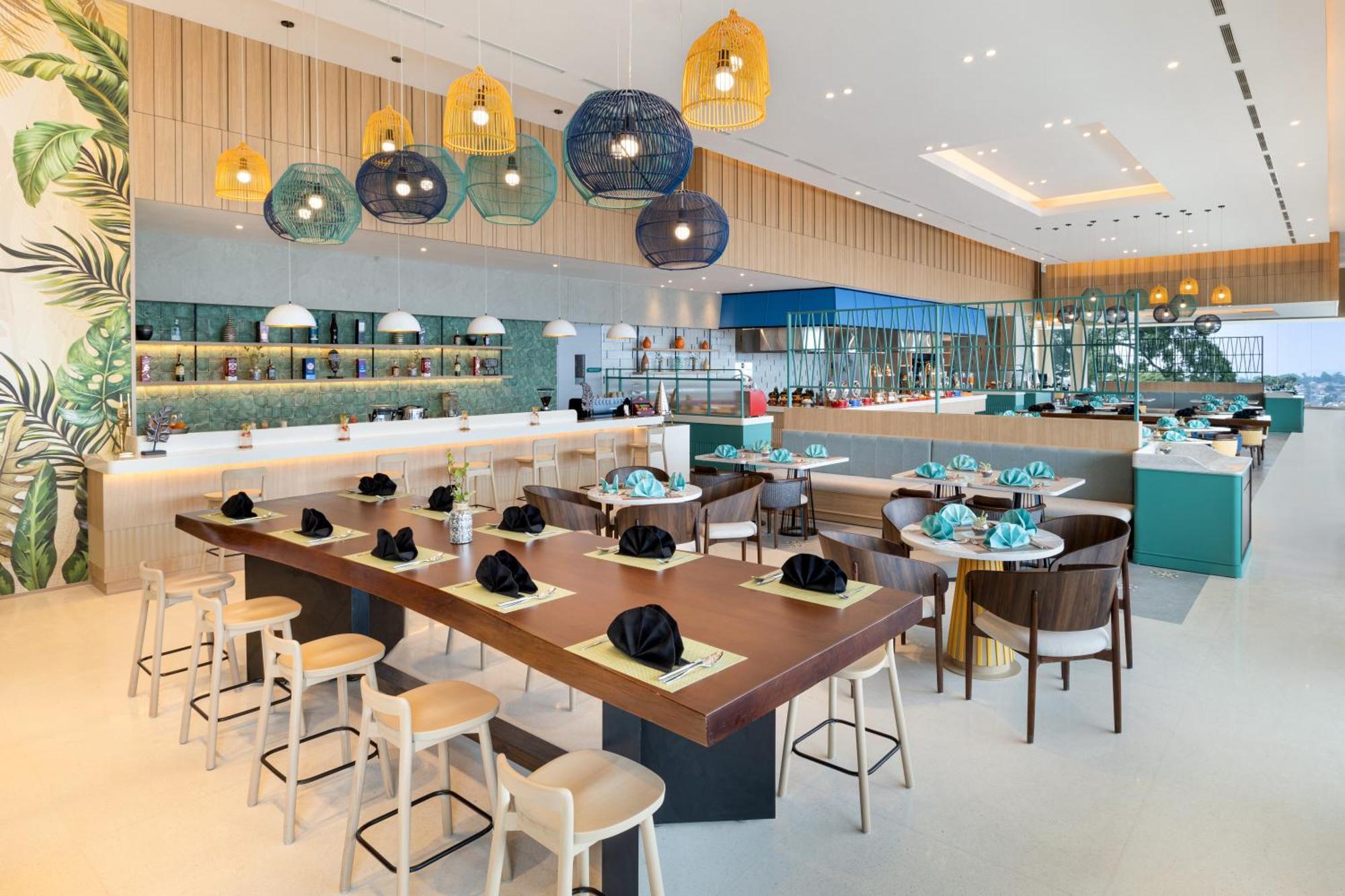 Holiday Inn Lampung Bukit Randu By Ihg Bandar Lampung Exteriör bild
