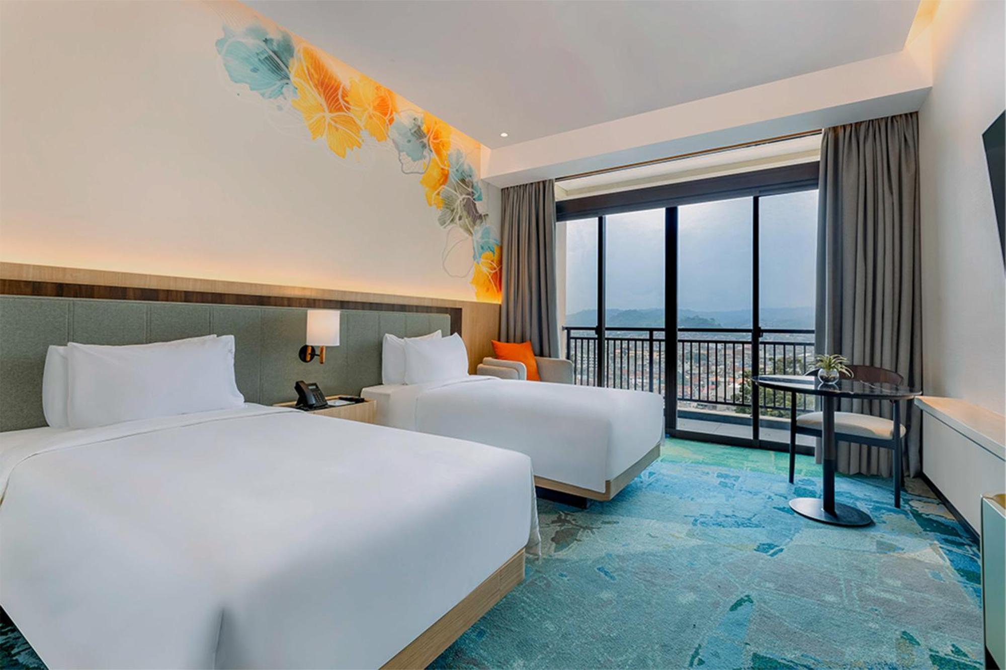Holiday Inn Lampung Bukit Randu By Ihg Bandar Lampung Exteriör bild